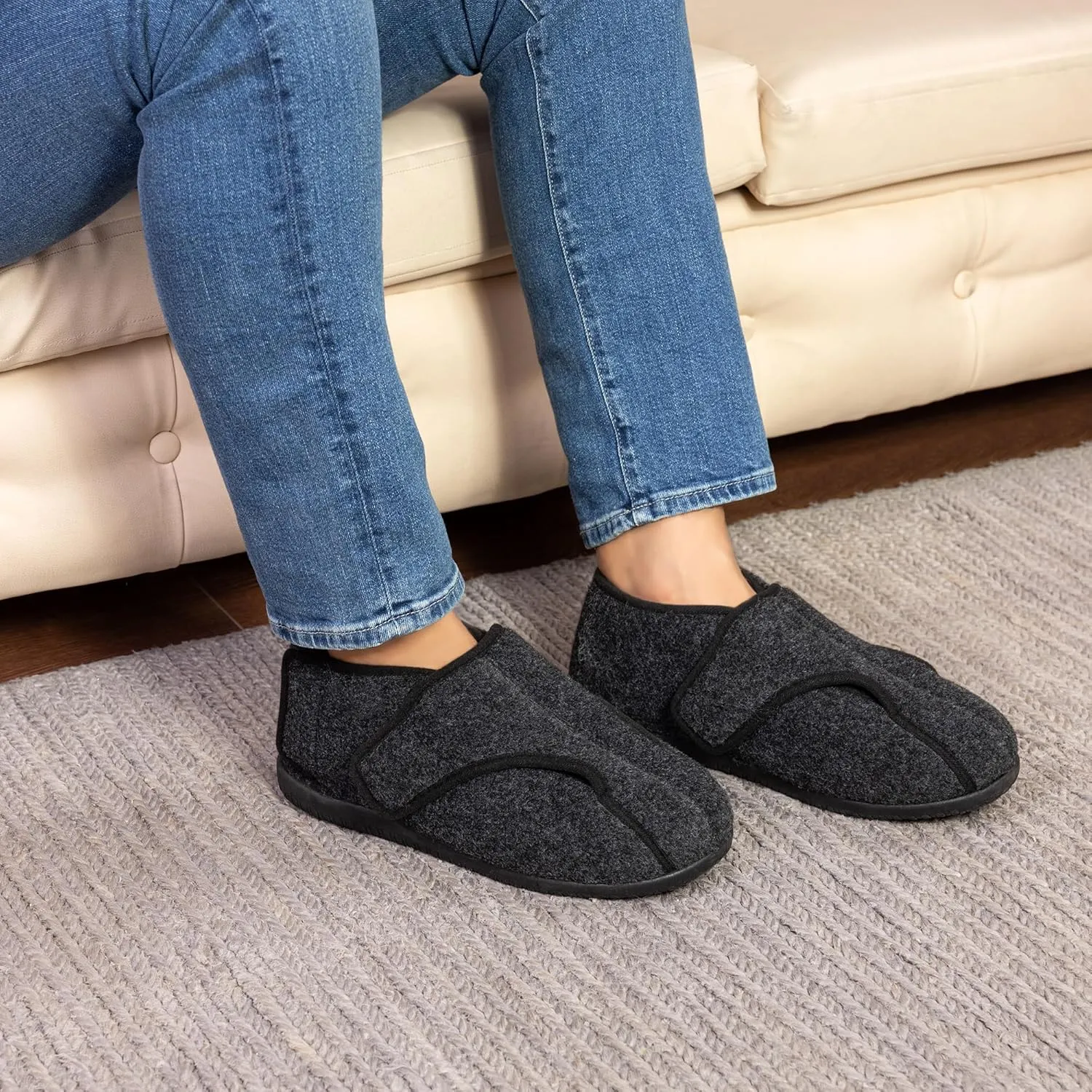 Diabetic Shoes for Men Extra Wide Width Adjustable Men's Diabetic Shoes with Plush Lining Diabetic Slippers for Men Extra Wide Width Foot Pain Relief